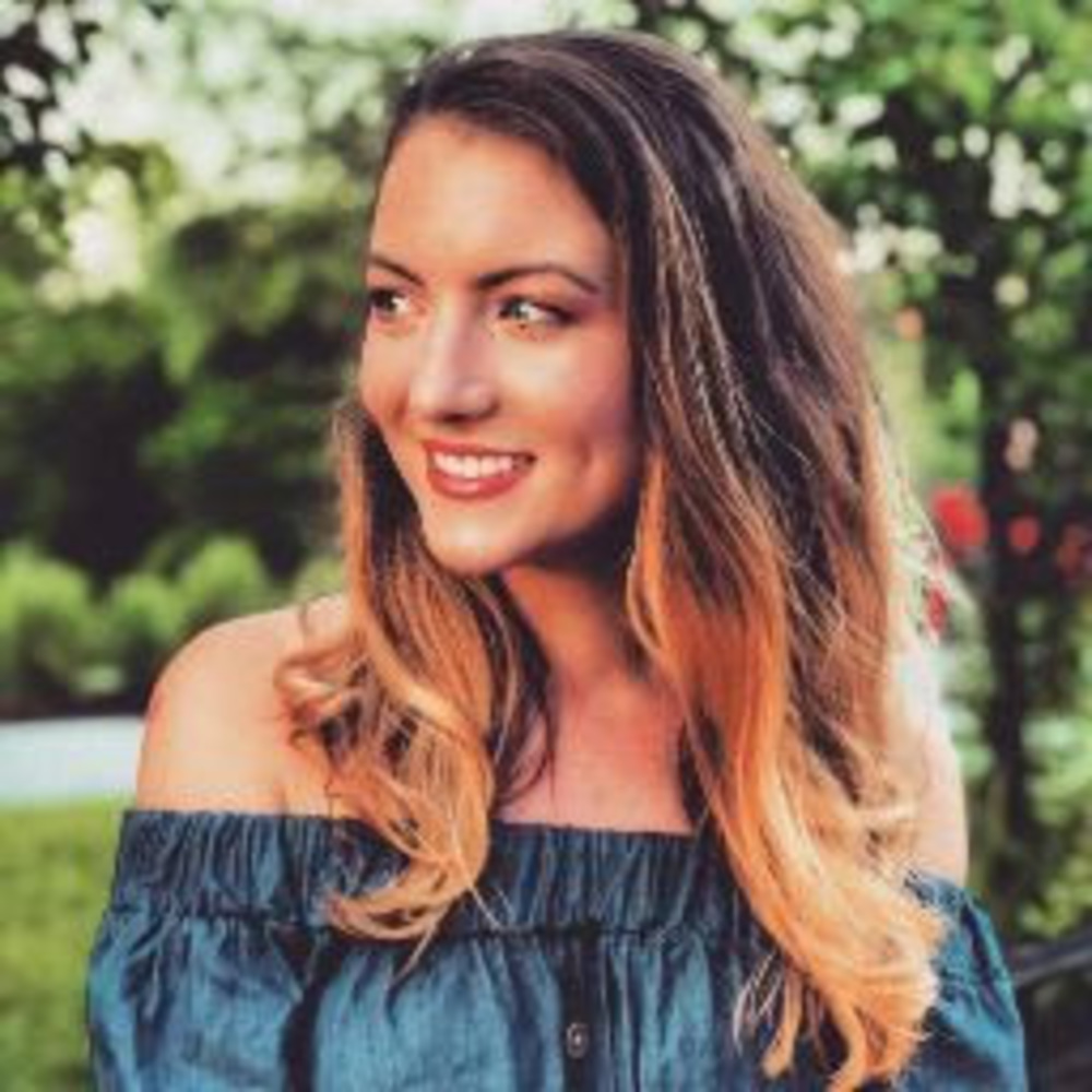 Meet your Posher, Kayla